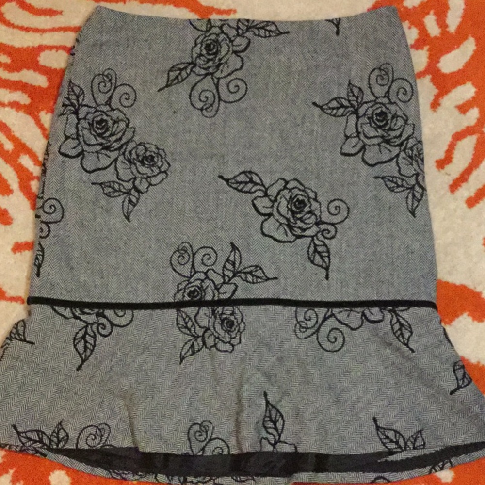 WHBM Tweed Skirt SZ 6 NWT